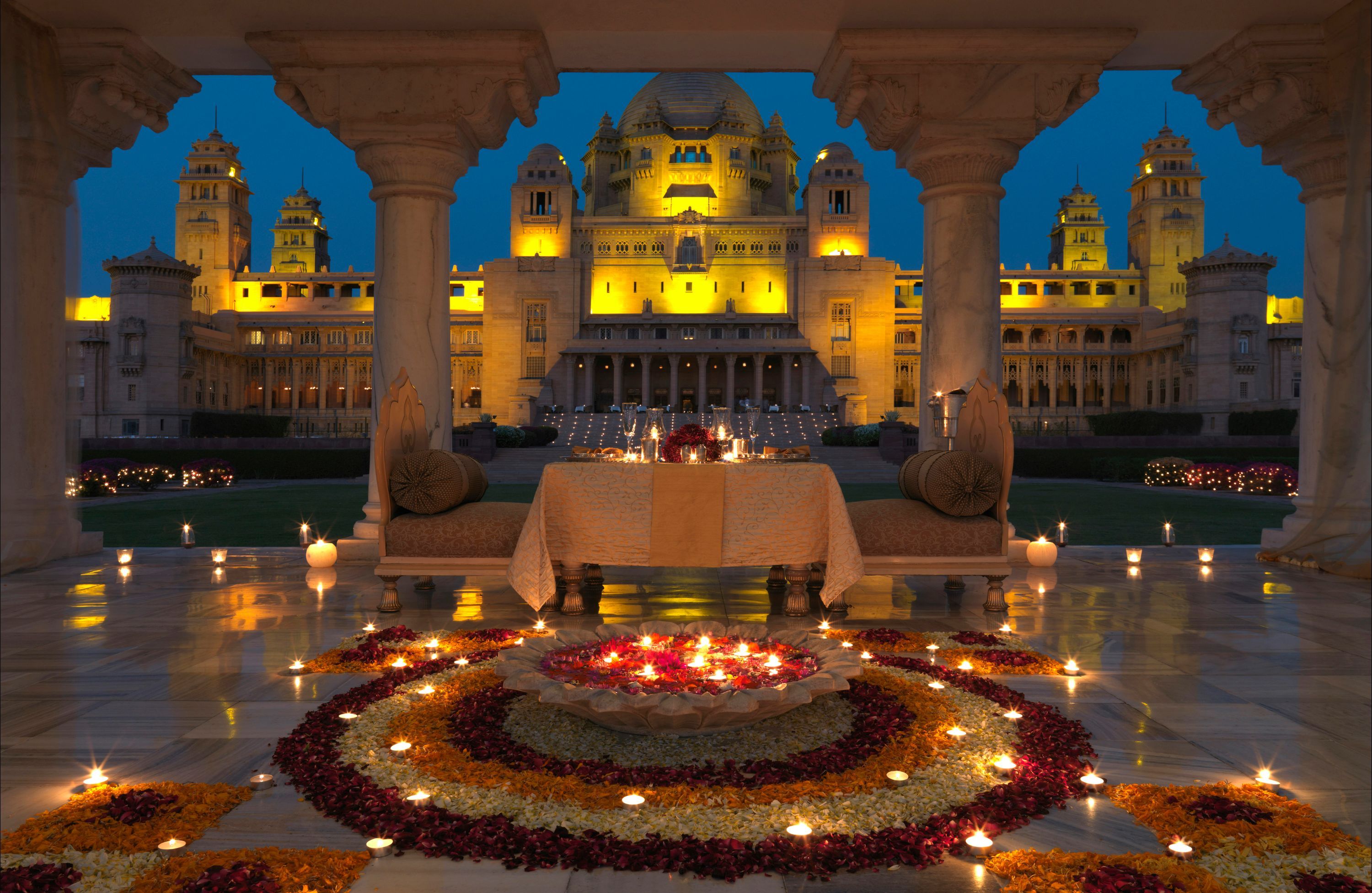 Umaid Bhawan Palace Jodhpur - ג'ודפור - בר