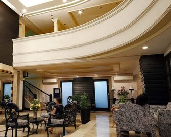 Fersal Hotel Malakas, Quezon City - קזון סיטי - לובי