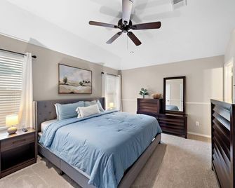Charming 3-bedroom Monthly Stay Home in Pleasant Tomball - Tomball - Ložnice