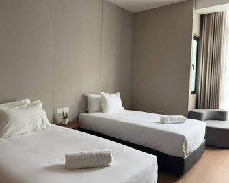 Roxy Hotel & Apartment Lawas - Lawas