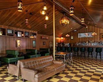 The Dive Motel & Swim Club - Nashville - Bar