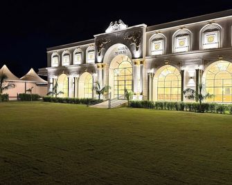 Rambagh Resort - Gwalior - Edificio