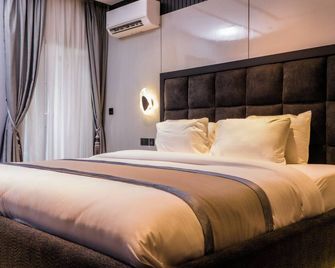 Grande Candor Exclusive Hotel - Warri