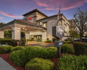 Hampton Inn Oakland/Hayward - Hayward - Edificio