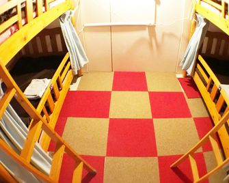 Guesthouse Churayado Ishigakijima - Ishigaki - Escaleras