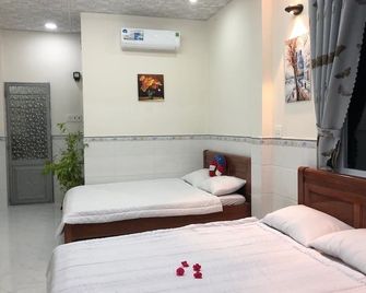 Sunny Homestay Quy Nhon - Qui Nhon - Bedroom
