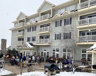 Ski-In, Ski-Out! Lift And Mt. Views Unbeatable Location For All Seasons! Unit 2 - Hancock - Edificio