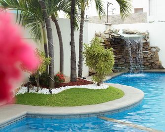 Hotel Mar Azul - Манта - Басейн