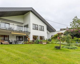 Holiday Apartment Pinter - Holiday Apartment - Saarburg - Edificio