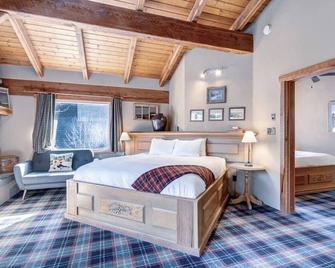 Downtown Canmore-4 Guests - แคนมอร์