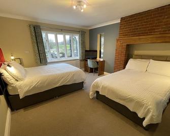 Cadmore Lakeside Hotel - Tenbury Wells - Спальня