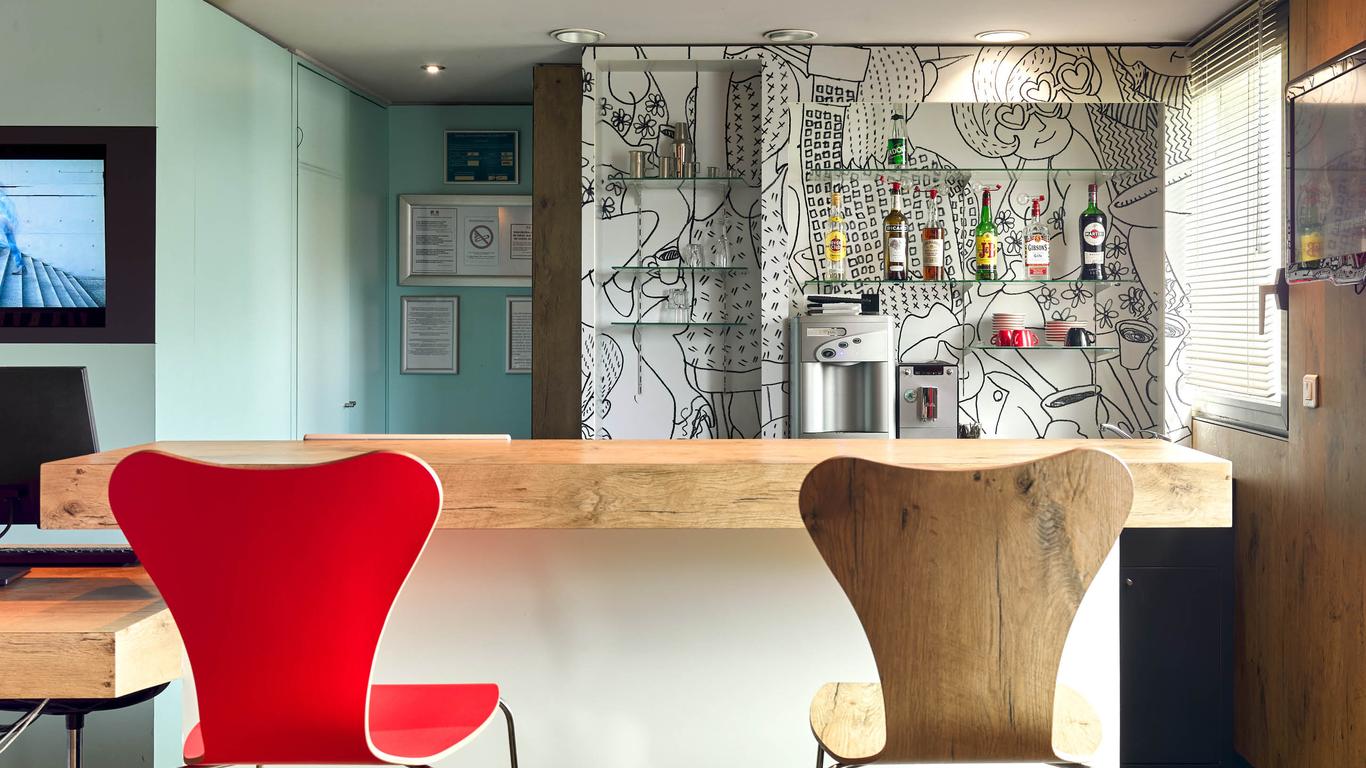 B&B HOTEL Versailles Le Chesnay