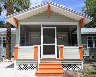 Barra Villa Resort House II - Fort Myers