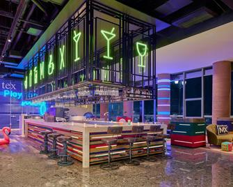 Moxy Ningbo Old Bund - Ningbo - Bar