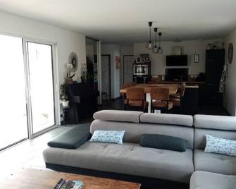 Comfortable and pleasant house for a great vacation - Saint-Vincent-de-Paul - Salon