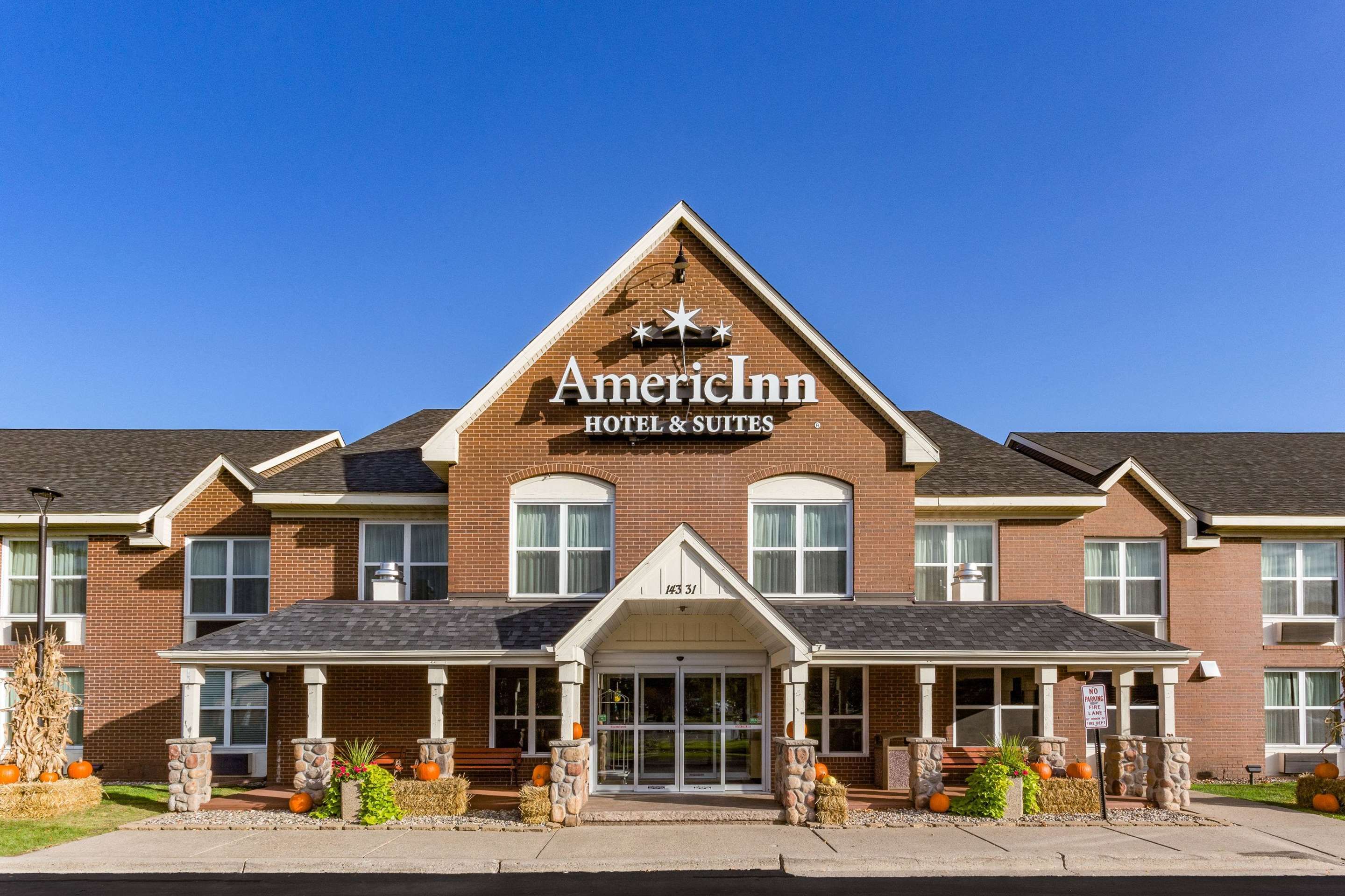 AmericInn by Wyndham Burnsville thumbnail 3