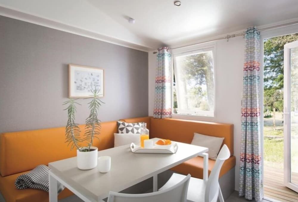 Camping La Ferme de Lann Hoedic - Sarzeau - Dining room