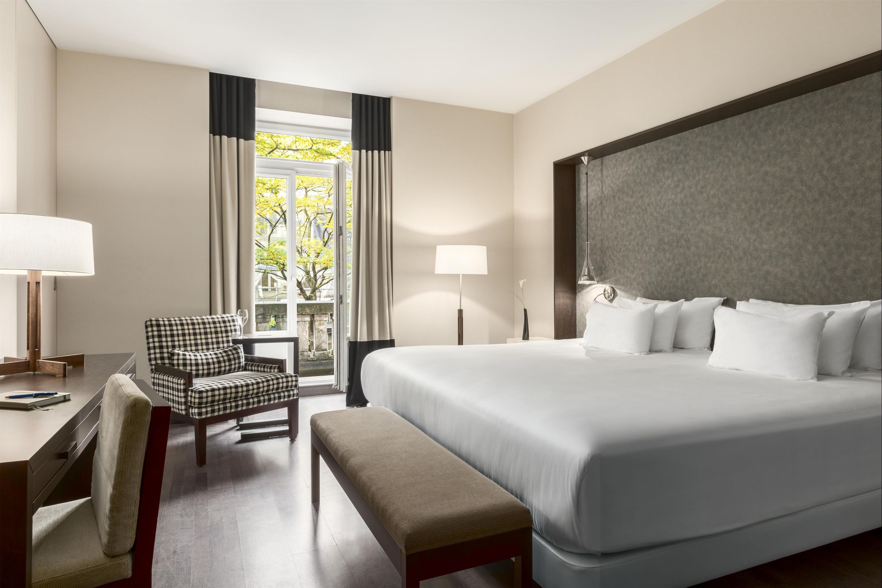 NH Collection Brussels Centre - בריסל - חדר שינה