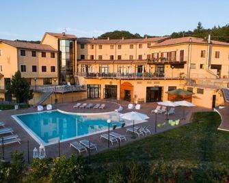 Falcon Hotel - Sant'Agata Feltria - Piscina