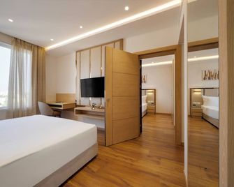 Clarks Inn Indore - Indore - Bedroom