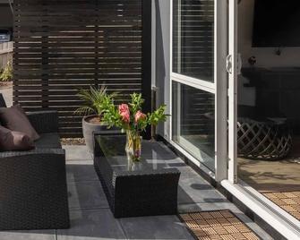City Living Unit 3 - 5 min stroll to CBD - New Plymouth - Patio