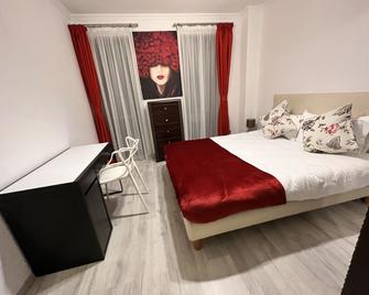 Red Hotel Riviera Suite&Lake - Cluj-Napoca - Chambre