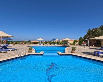 Dolphin Continental Hotel - al-Qusair