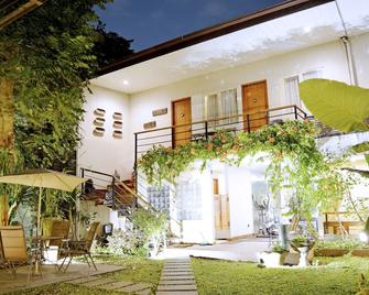 W Home Cipete - Jakarta - Building