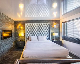 Quality Inn - Rouyn-Noranda - Bedroom