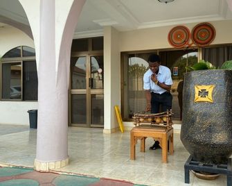 Prestige Guesthouse ,ksi - Kumasi - Recepción