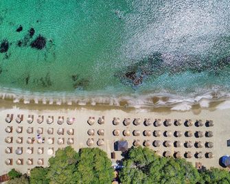 Porto Koundouros Beach And Villas - Pisses - Plage