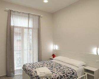 B&B alla Ferrovia - Nápoles - Habitación