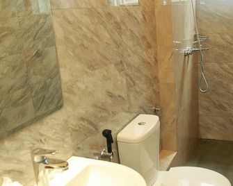 Hillstreet Villa - Colombo - Baño