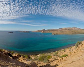 El Duque Adventures In The Sea Of Cortez And Beyond - La Paz - Plage