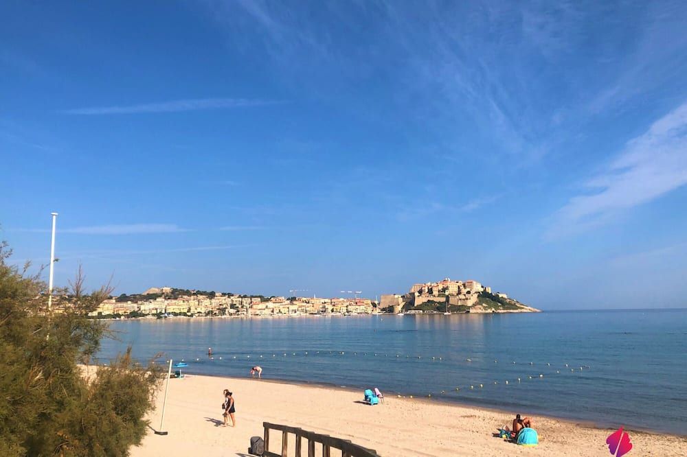 Camping La Pinède - קאלבי - חוף