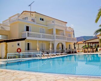 Zantegarden Apartments - Zakynthos - Bazén