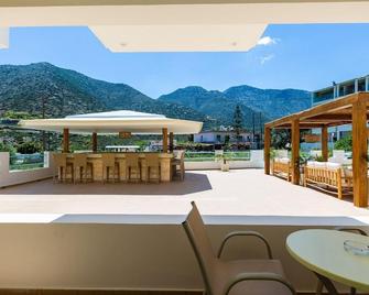 Nostos Beach Boutique Hotel - Bali - Balkon