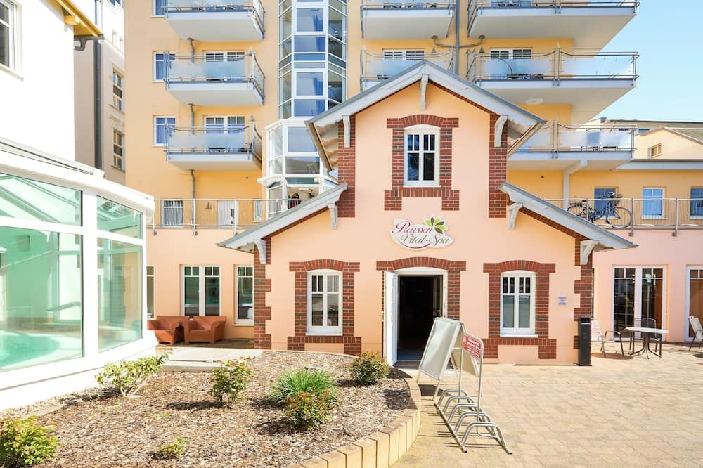 Strandhotel Luise von Preussen - Zinnowitz - Building