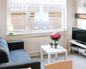 Lovely Home In Egmond Aan Zee With Wifi - Egmond aan Zee - Huiskamer