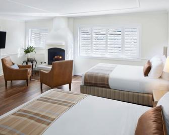 Coachman's Inn, A Four Sisters Inn - כרמל ביי דה סי - חדר שינה