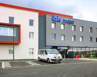 ibis budget Geneve Saint Genis Pouilly - Saint-Genis-Pouilly - Building