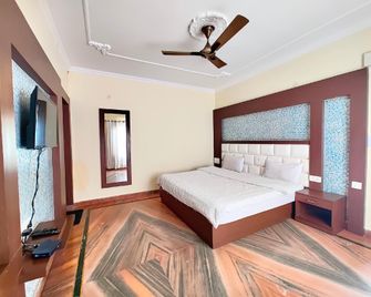 Goroomgo Kavyansh Villa Near Mall Road Bhimtal - Nainital - Bedroom