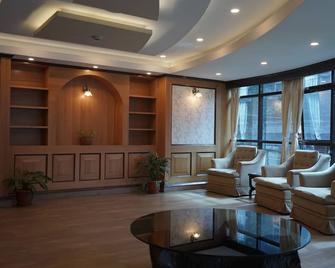 Jai Hotels - Darjeeling - Lobby
