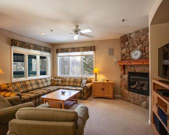 One of Vermont's best resorts suits all seasons - Cambridge - Lounge