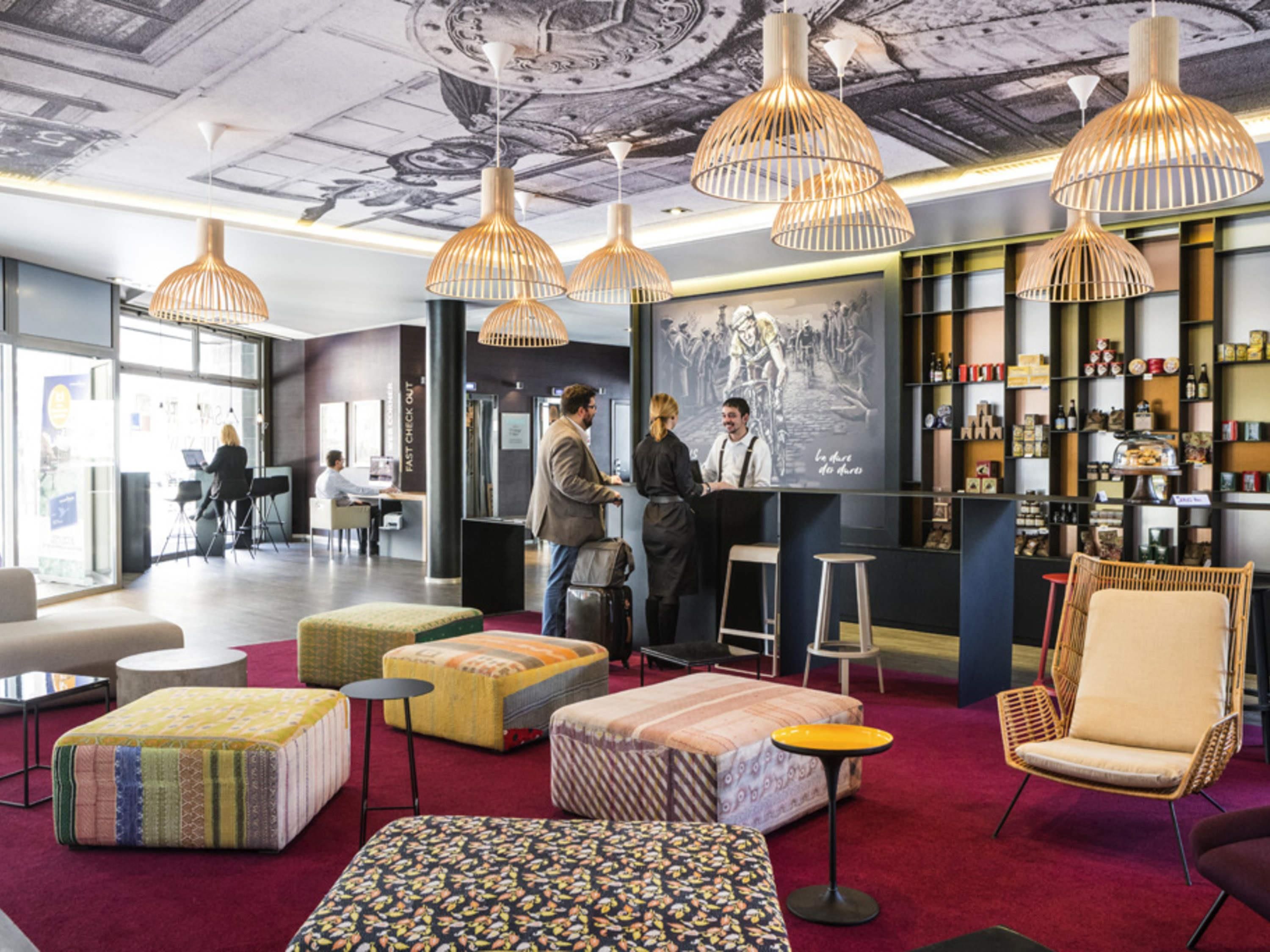 Novotel Lille Centre Gares - ליל - טרקלין