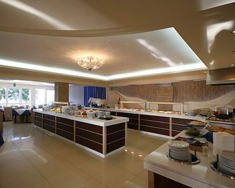 Castro Beach Hotel - Maleme