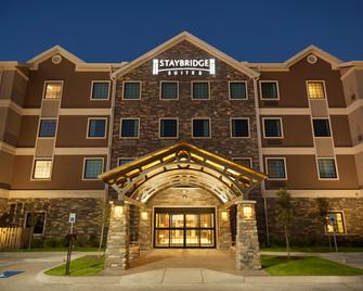 Staybridge Suites Midland - Midland - Building