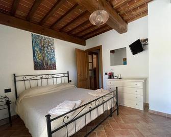 Villa With Private Heated Pool - Pontedera - Sypialnia