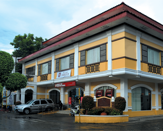 Condotel Asuncion - Vigan City - Building