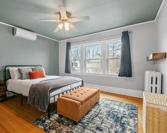 Lyndale Pleasant Getaway - Minneapolis